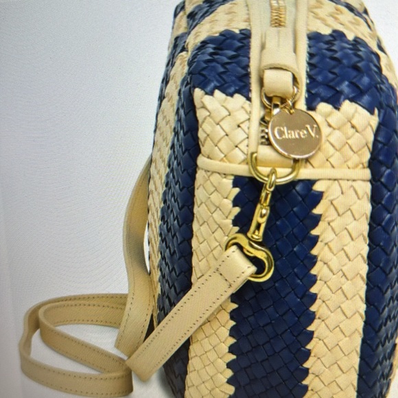 ❤️❤️❤️ Host Pick Clara V. Marisol Woven Leather Crossbody Bag❤️❤️❤️❤️
Clare V. - Picture 13 of 13